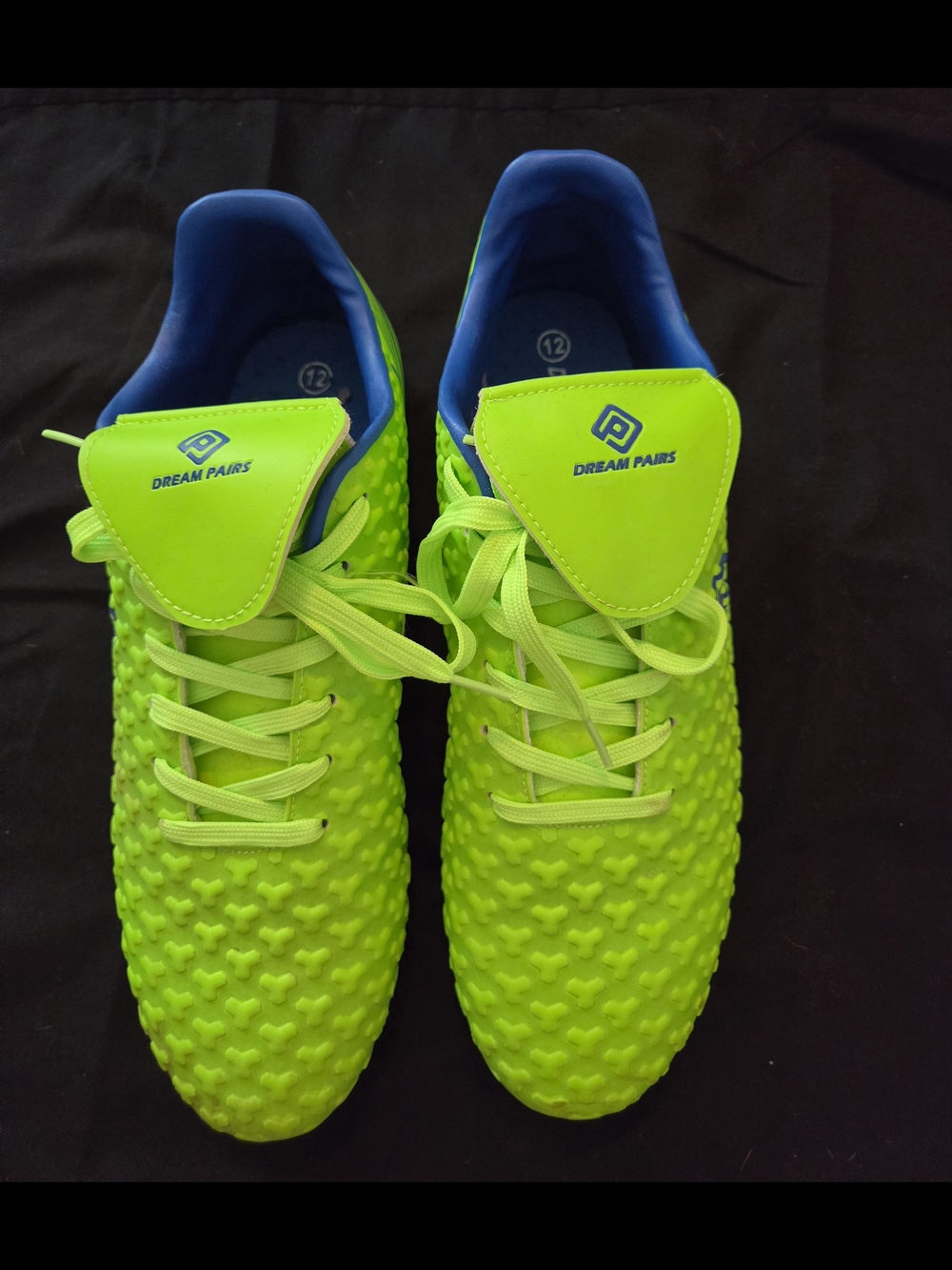 Dream Pairs Neon Green Textured Low Soccer Cleats